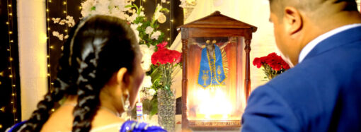 Con Fe y Devoción al Señor de Mayo.